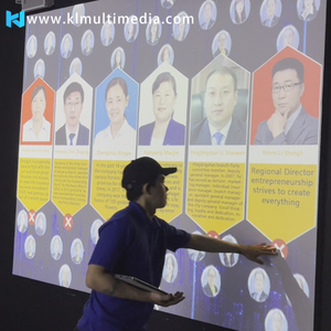 جدار اللمس التفاعلي