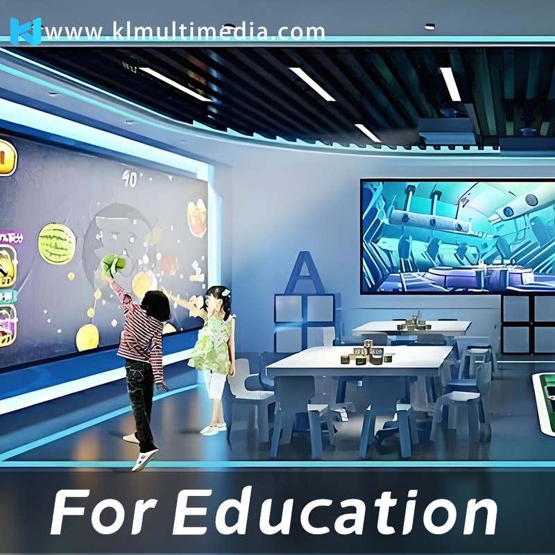 بروجكتر مع العاب