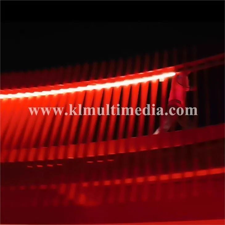 ضوء جدار الفن